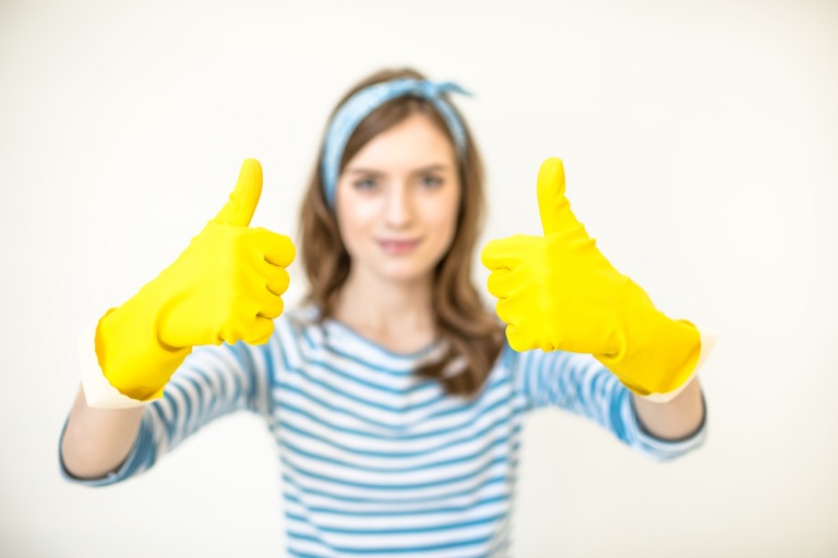 tips for traveling while working as a housekeeper