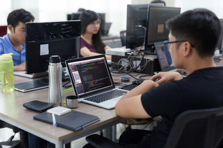 the benefits of outsourcing software development