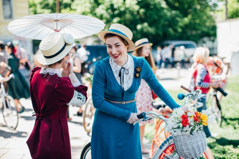 what makes vintage clothing unique
