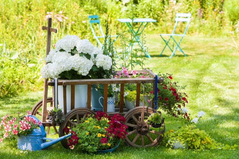Maximizing Outdoor Spaces with Multifunctional Garden Carts